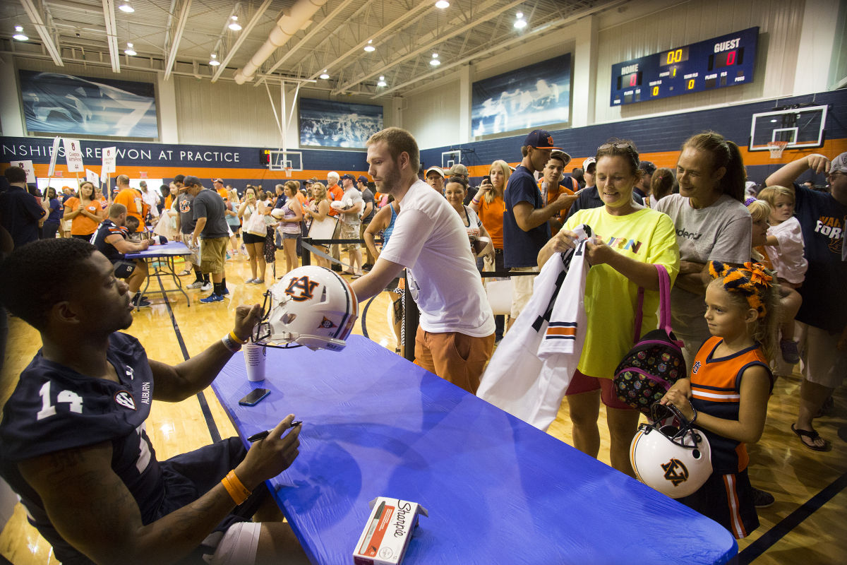Auburn Fan Day 2014